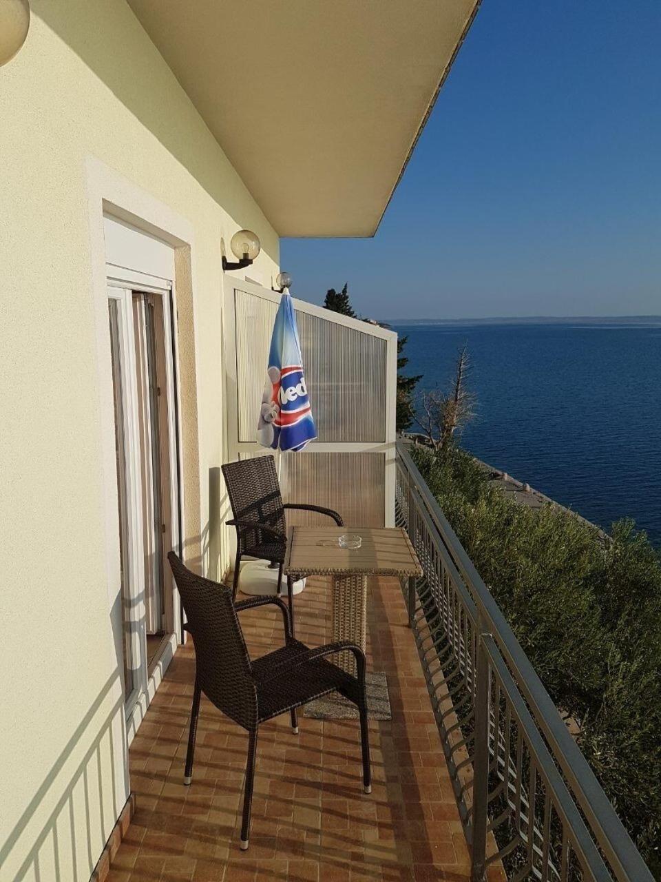 Apartments Domagoj - On The Beach Lukovo Šugarje Eksteriør bilde