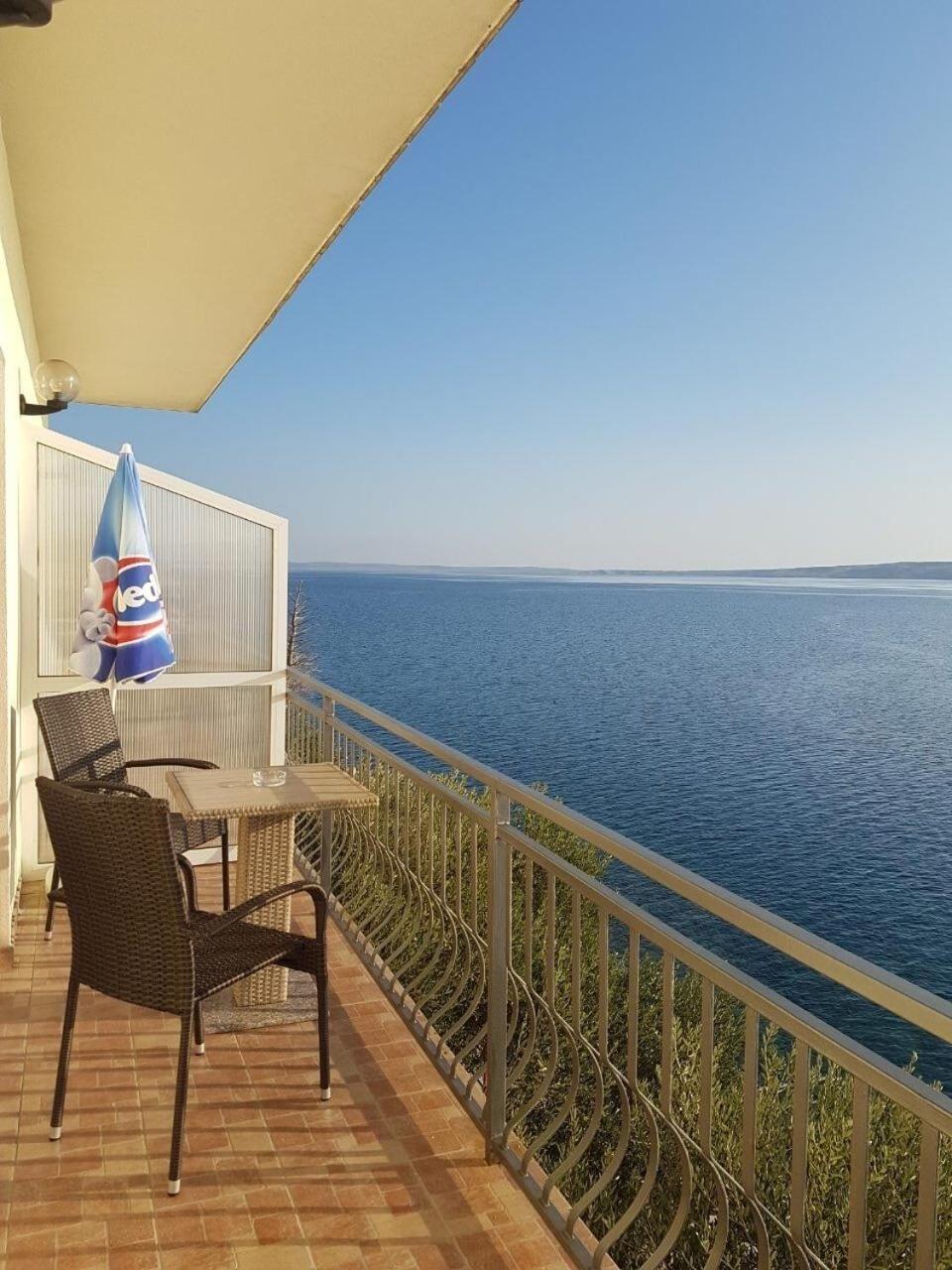 Apartments Domagoj - On The Beach Lukovo Šugarje Eksteriør bilde